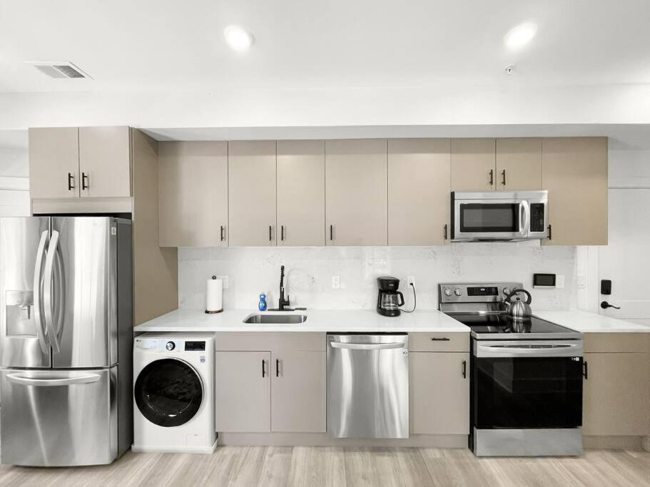 Classy Capitol Hill Apt, Steps From Dc Attraction Washington Exteriör bild