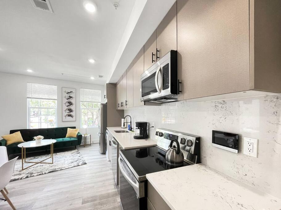 Classy Capitol Hill Apt, Steps From Dc Attraction Washington Exteriör bild
