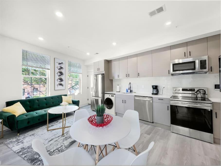 Classy Capitol Hill Apt, Steps From Dc Attraction Washington Exteriör bild