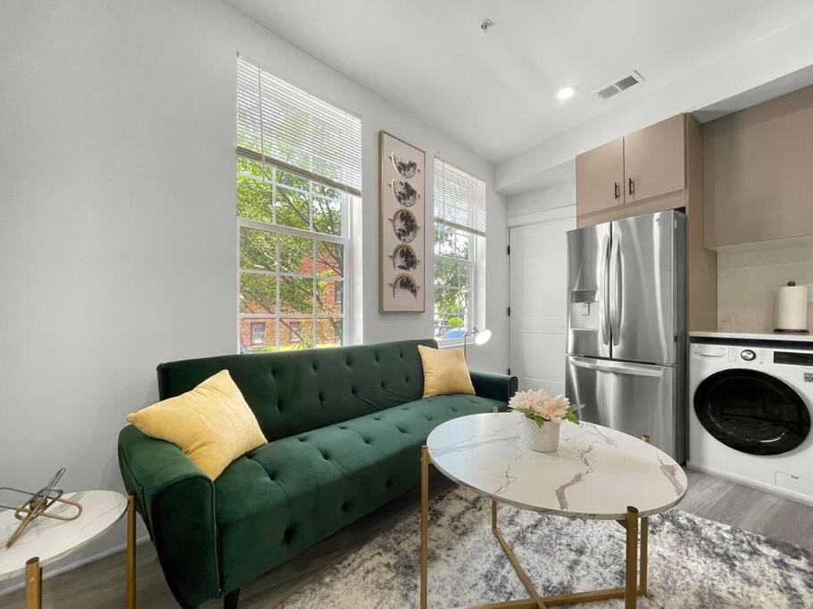Classy Capitol Hill Apt, Steps From Dc Attraction Washington Exteriör bild